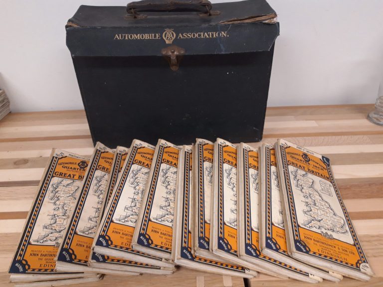 Vintage set opvouwbare Bartholomew's AA-wegenkaarten van Groot-Brittannië