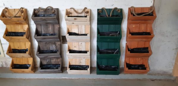 Aardbeien hangbak van pallethout