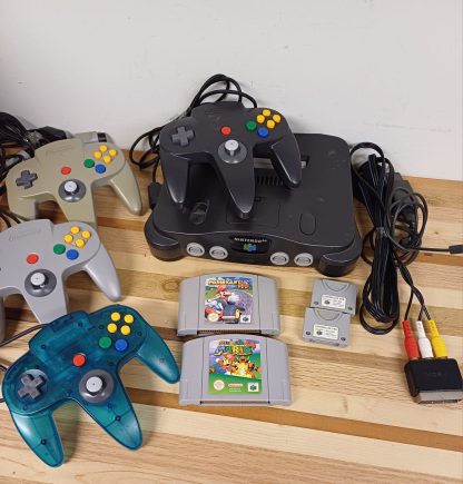 Nintendo 64 & 4 controllers & 2 spelletjes - Afbeelding 6