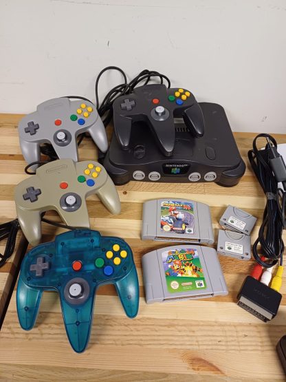 Nintendo 64 & 4 controllers & 2 spelletjes - Afbeelding 10