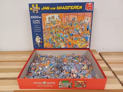 Jan van Haasteren puzzel - 1000 stukjes - De Goochelbeurs - Afbeelding 3