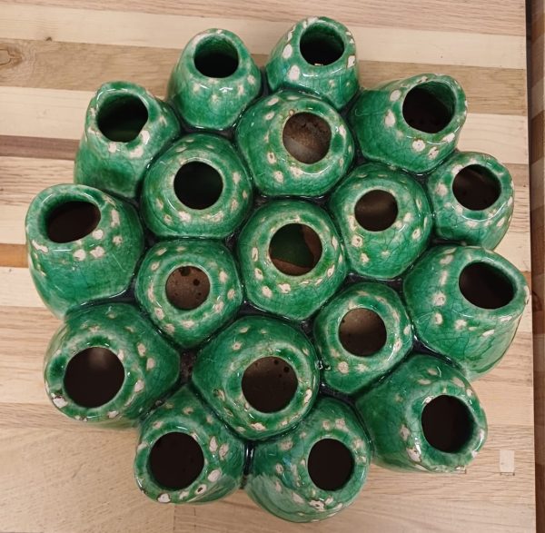 Een groene studio aardewerk koraalvorm vaas - Afbeelding 8