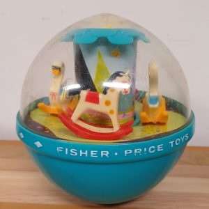 Vintage speelgoed Fisher price roly poly chime bal uit 1972