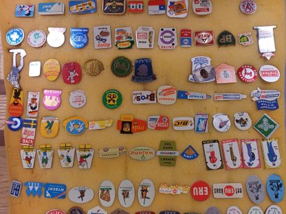2 mappen voorzien van vintage speldjes - Afbeelding 13