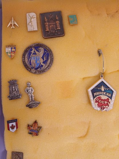 2 mappen voorzien van vintage speldjes - Afbeelding 5