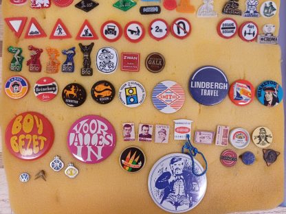 2 mappen voorzien van vintage speldjes - Afbeelding 8