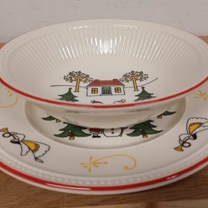 Wedgwood Windsor Christmas schotel en schaal