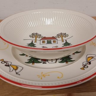 Wedgwood Windsor Christmas schotel en schaal