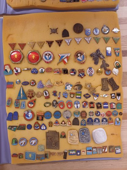 2 mappen voorzien van vintage speldjes - Afbeelding 9