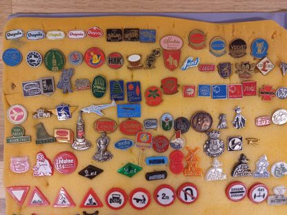 2 mappen voorzien van vintage speldjes - Afbeelding 16