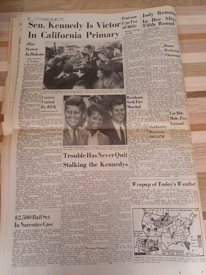 Daily Times Krant uit 1968 - Kennedy Shot, Clings to Life - Afbeelding 11