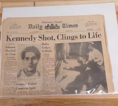 Daily Times Krant uit 1968 - Kennedy Shot, Clings to Life