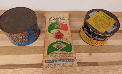 2 Vintage coffee blikken & Koffiezak met inhoud