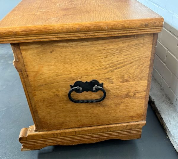 Zeer mooie bewerkte houten kist - Afbeelding 6