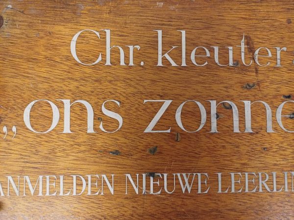 Vintage naambord Chr. kleuterschool "ons Zonnehoekje" - Afbeelding 4