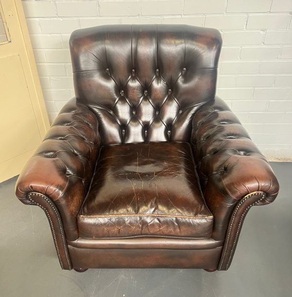Fauteuil (Chesterfield model)
