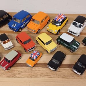 Mini's - autootjes - 18 stuks