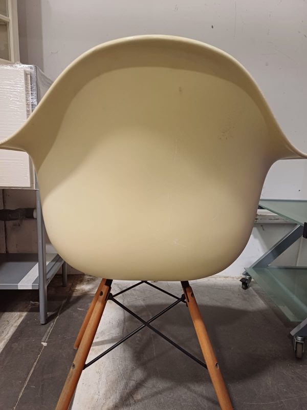 Vitra Eames - Plastic Armchair - Charles & Ray - Afbeelding 6