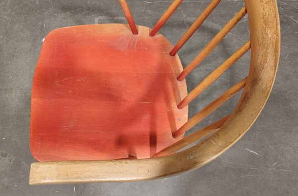 Retro vintage stoel YNGVE EKSTRÖM Jaren 60 spijlenstoel rood - Afbeelding 3