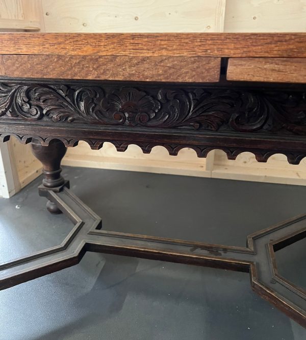 Antieke uitschuifbare eettafel - houtsnijwerk - Afbeelding 2