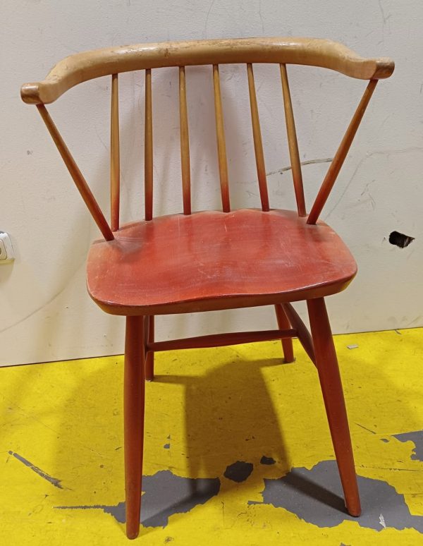 Retro vintage stoel YNGVE EKSTRÖM Jaren 60 spijlenstoel rood - Afbeelding 4