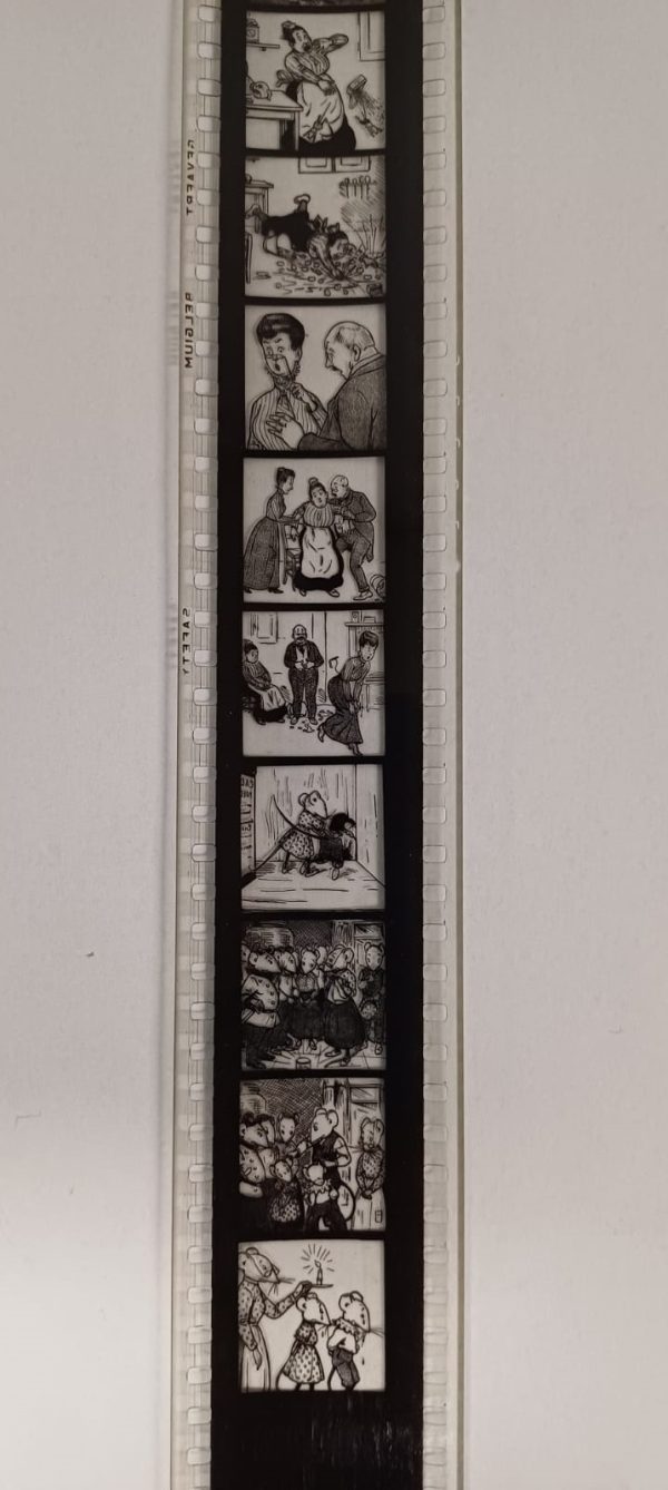 Diverse oude filmstroken voor groep 1 en 2 & bewaarbox - Afbeelding 5