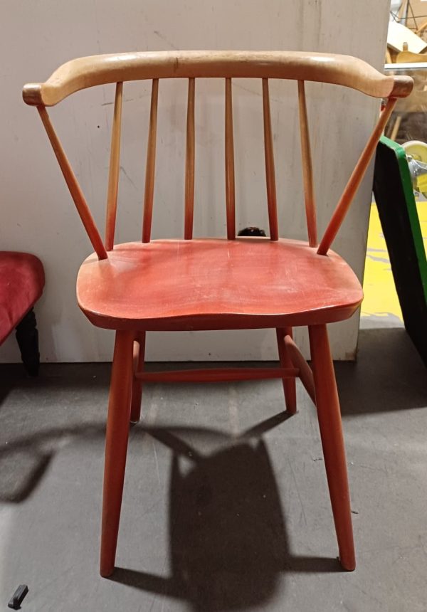 Retro vintage stoel YNGVE EKSTRÖM Jaren 60 spijlenstoel rood