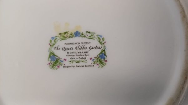 The Queen's Hidden Garden bloempot - Afbeelding 3