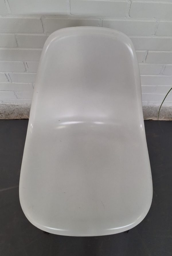 Witte Tess-Co stoel - Afbeelding 7