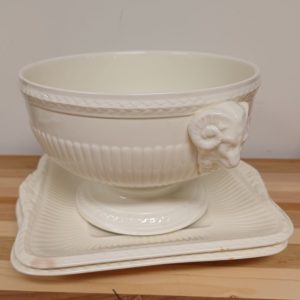Wedgwood Edme Schaal en 2 borden