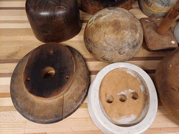Vintage houten hoedenmallen / mal - 14 stuks - Afbeelding 11