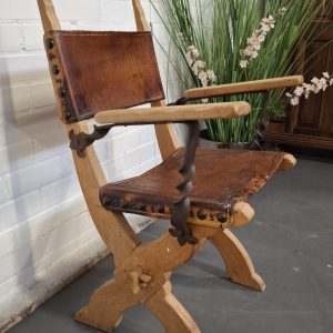 Stoel - Bram Sprij Brutalist stijl