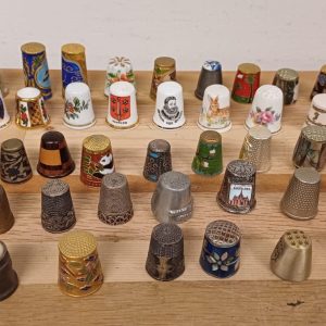 Vintage vingerhoedjes - 49 stuks