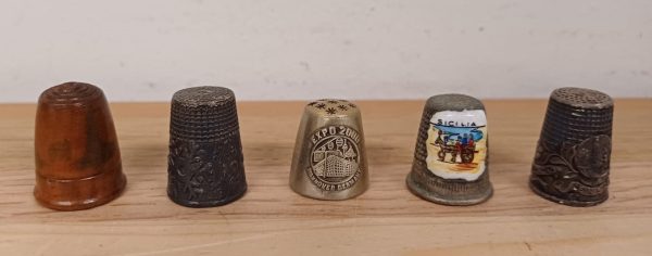 Vintage vingerhoedjes - 49 stuks - Afbeelding 10