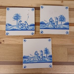 Antieke Delfts blauwe tegels - 3 stuks