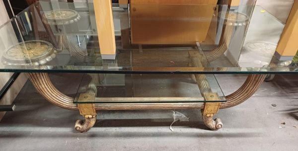 Italiaanse salontafel met dik glazen blad