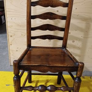 Antieke boerderijstoel / spijlenstoelen / ladderstoel