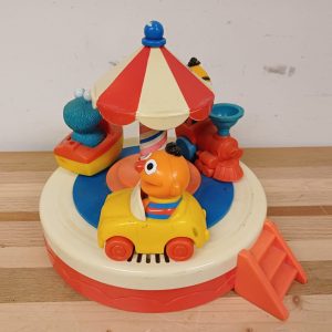 Illco Carousel Sesamstraat express