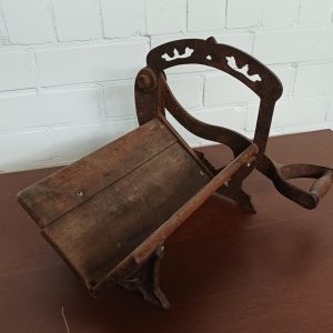 Antieke broodsnijmachine / broodsnijder