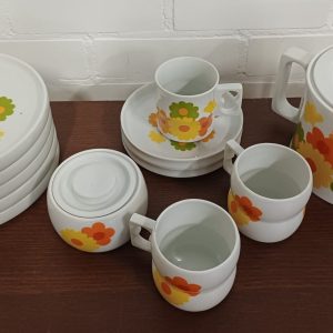 Arzberg retro servies met bloemen en oranje accenten - 12 delig