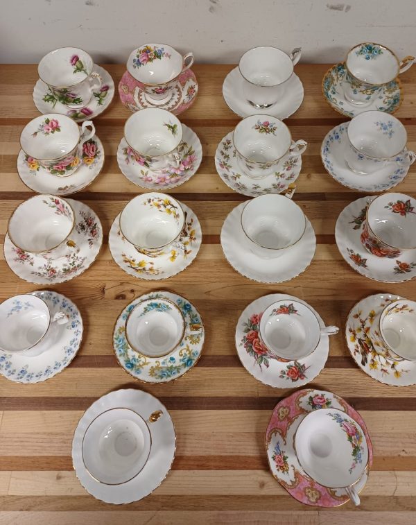 Royal Albert - 18 kop en schotels