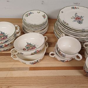 Villeroy & Boch Mettlach servies 1562 - 34 delig