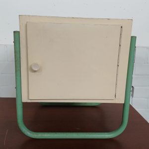 Retro nachtkastje - geel en groen