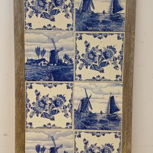 Tegelplateau voorzien van 8 Delfts blauw tegels