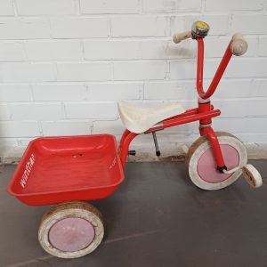 Winther driewieler fiets rood met achterbak