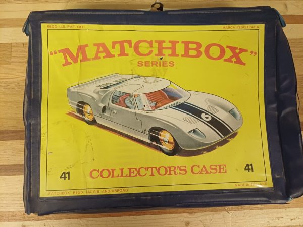 Matchbox met vintage 22 autootjes