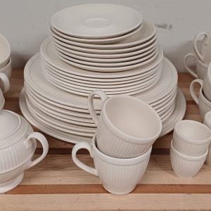 37 delig Wedgwood servies - Windsor