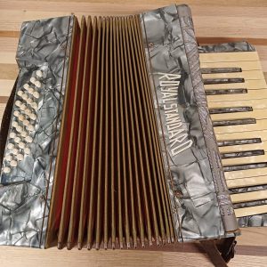 Royal Standard accordeon