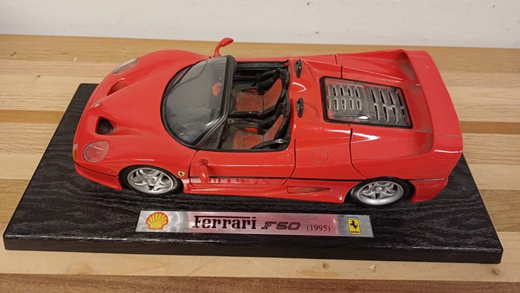 Ferrari F50 (1995) 1:18