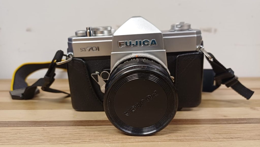 Fujica T701 - photo film - 1:18/55
